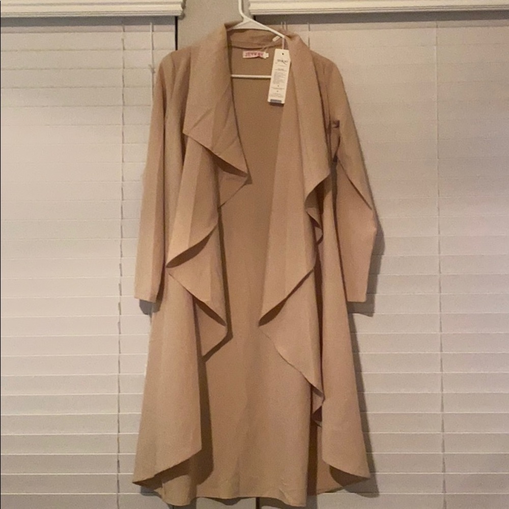 Beige layer thin coat